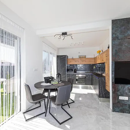 Awesome In Seget Donji With Kitchen Apartment *