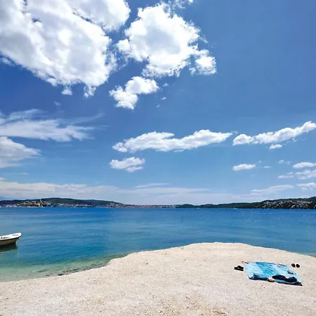 Awesome In Seget Donji With Kitchen Trogir